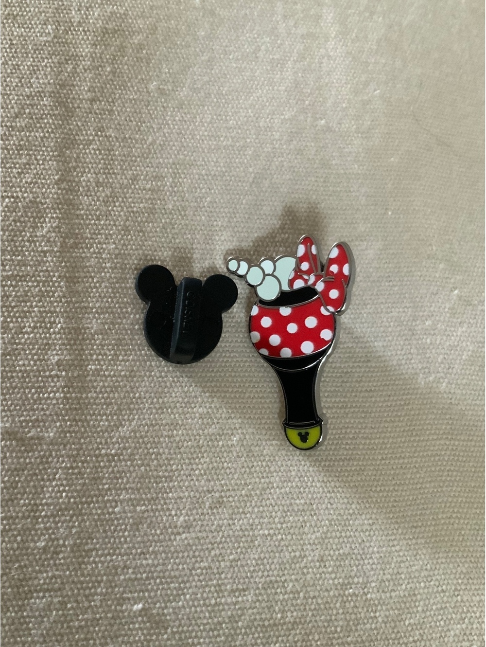 Minnie Mouse Bubble Wand Disney Pin